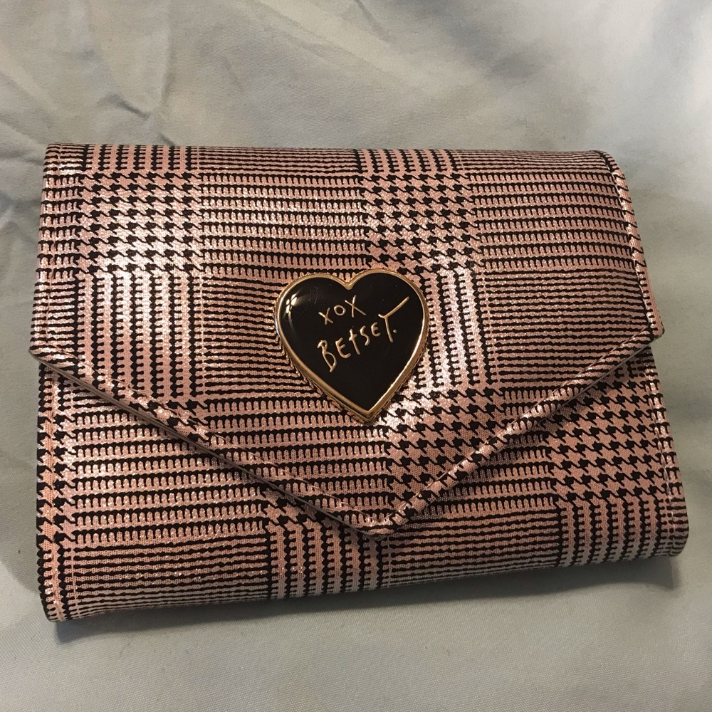Betsy Johnson wallet